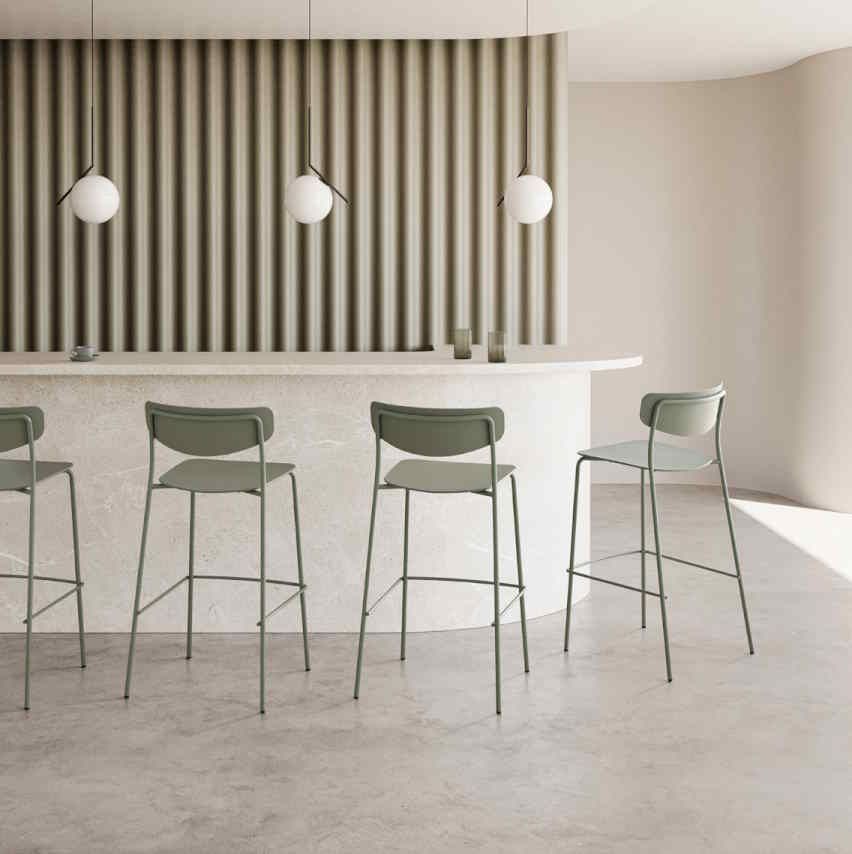 LEA - Chaise empilable esprit rétro, confortable et polyvalente pour réunion ou restaurant_7