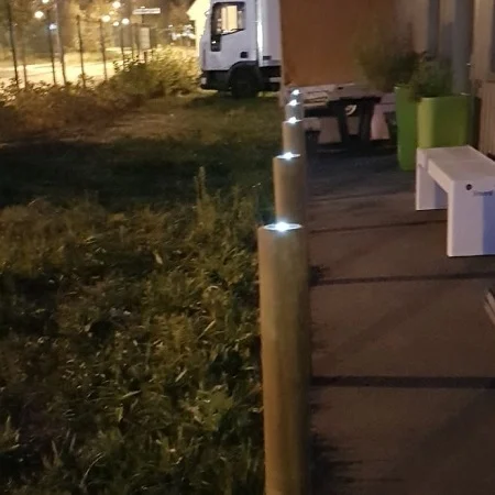 KORDOUAN borne bois &  LED solaire_7