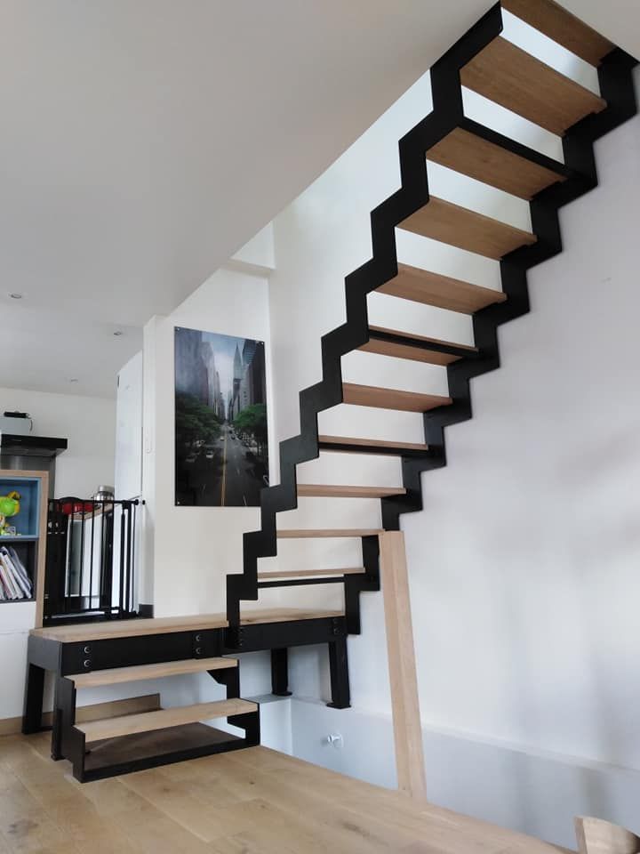 Escalier tournant - acier - limon crémaillère - marches bois - garde-corps sur mesure_7
