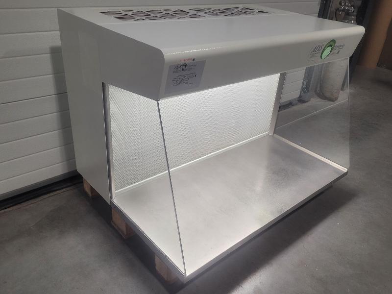 Hotte OPTIGEL avec puissance de 500 W et poids de 100 kg