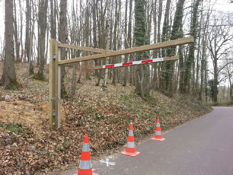 Portique pivotant bois métal_7