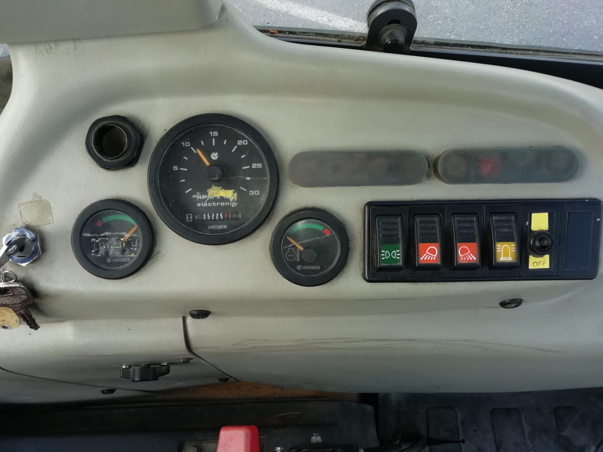 Tractopelle Venieri VF 9.23 - articulé, 4 roues motrices, rétro avec extendo, année 2001_7