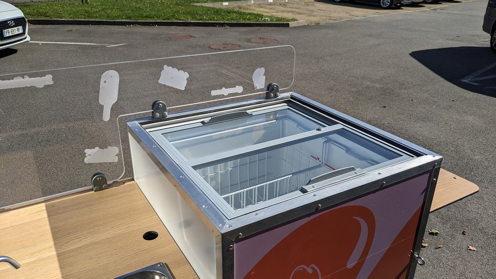 Triporteur street-food pour une restauration simple et qualitative lors d'événements, animations de quartier_7