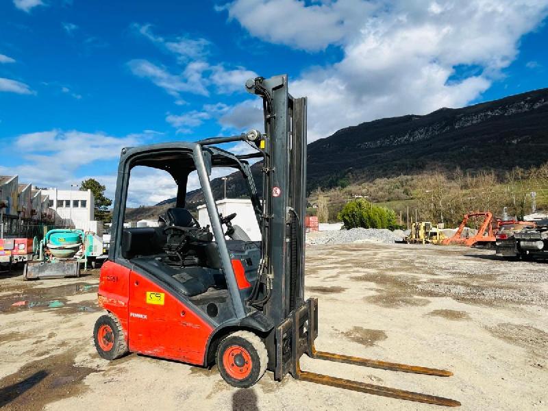 FENWICK Chariot élévateur H14_7