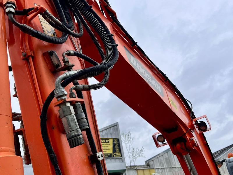 Doosan DX80R_7
