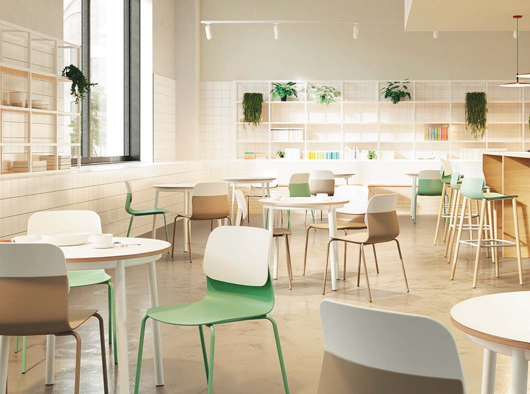 Chaise empilable KLIK - originale et élégante avec options pieds métal ou bois, 6 coloris disponibles, fabrication française_7