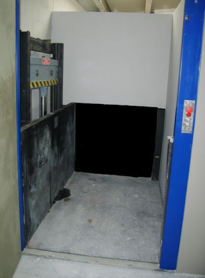 Monte voiture à fonctionnement électro hydraulique la plus adaptée pour les transferts verticaux de véhicules_7