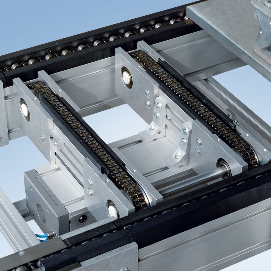 Convoyeur à chaîne KTF-P 2010 - robuste, polyvalent, pour charges lourdes - MK Technology Group_7