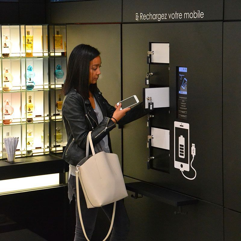 Borne de recharge pour smartphones et tablettes à 6 casiers - Borne Plus - Sécurité High Tech et utilisation intuitive_7