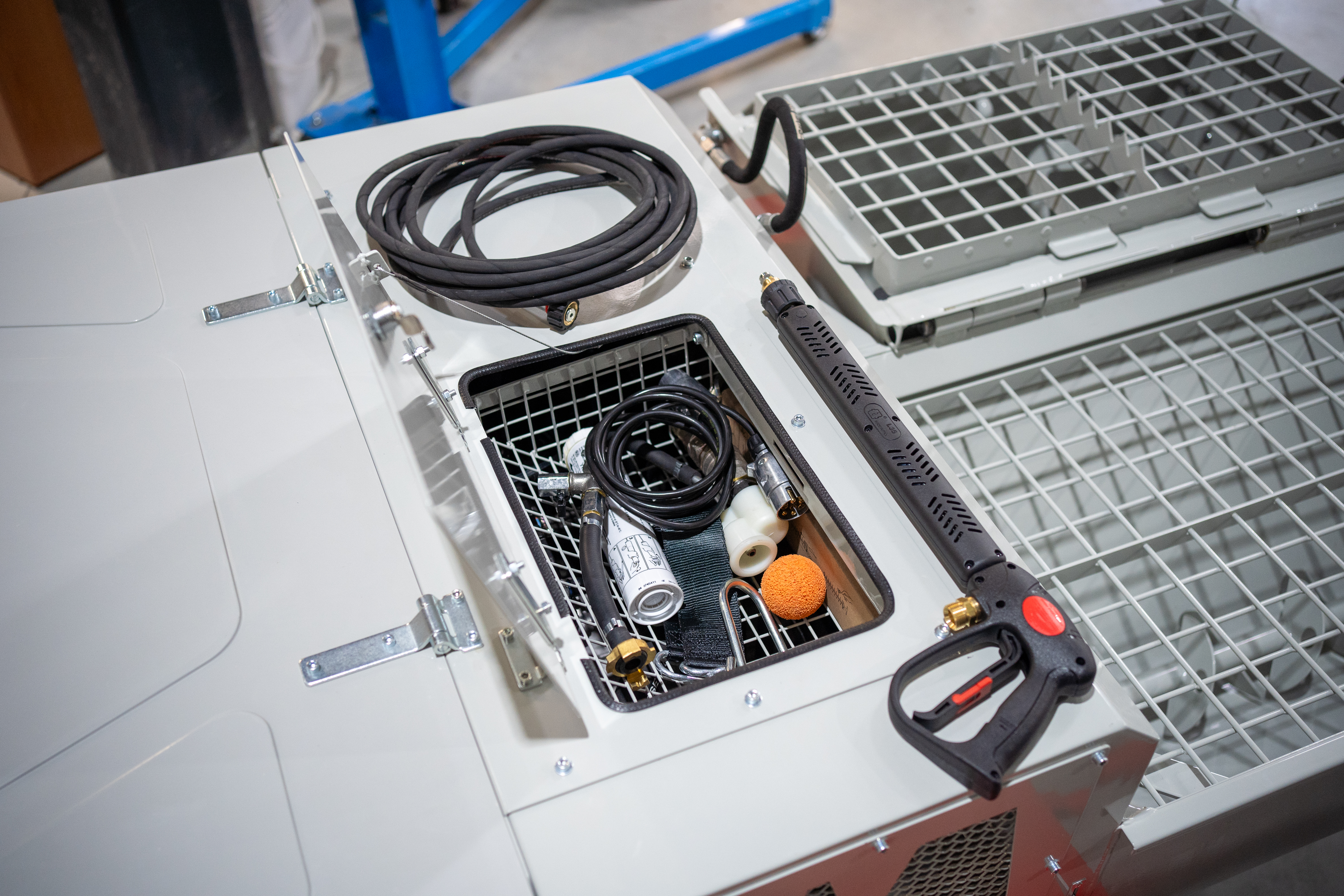 Machine à projeter sans électronique, simple, puissante - 25.5ch - Débit théorique 60 L/min - CE-200-CV_7