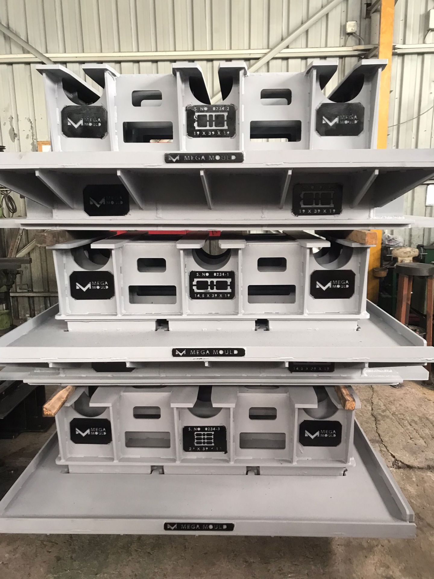 Moule en acier Beyazli Group pour parpaings, pavés, bordures et hourdis - Haute qualité et fabrication sur mesure_7