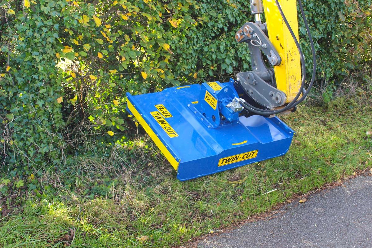 Gyro-broyeur compatible avec attaches rapides