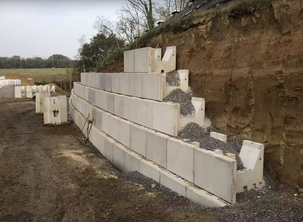Bloc modulaire droit ou incliné à à 15° ou 22°, sans fondation béton - BETOTITAN XL - Pomel Beton_7