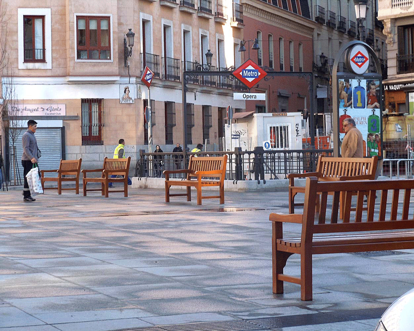 Banc public Göteborg UM345 - bois tropical traité avec finition teinte naturelle_7