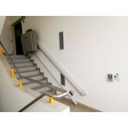Plateforme élévatrice monte-escaliers droits pour accès PMR - Garaventa Lift X3_7