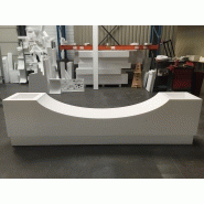 Assise urbaine sur mesure en résine Ultra® - Mobilier intérieur et extérieur résistant_7