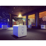 Banc connecté The Cube - assise et table basse avec chargeur à induction et ports USB_7