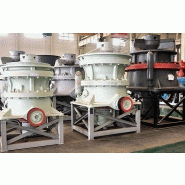 Concasseur giratoire série HST avec montage et formation inclus