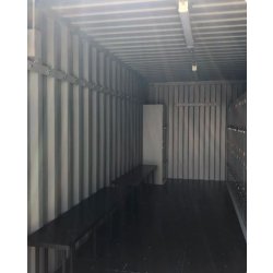 Container vestiaire, douche et sanitaire pour clubs, stades, gymnases ou salles multisports : une solution rapide, fonctionnelle et sur mesure