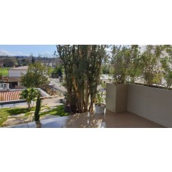 Jardinière carrée en résine Ultra® - sur mesure, résistante et personnalisable pour intérieur et extérieur