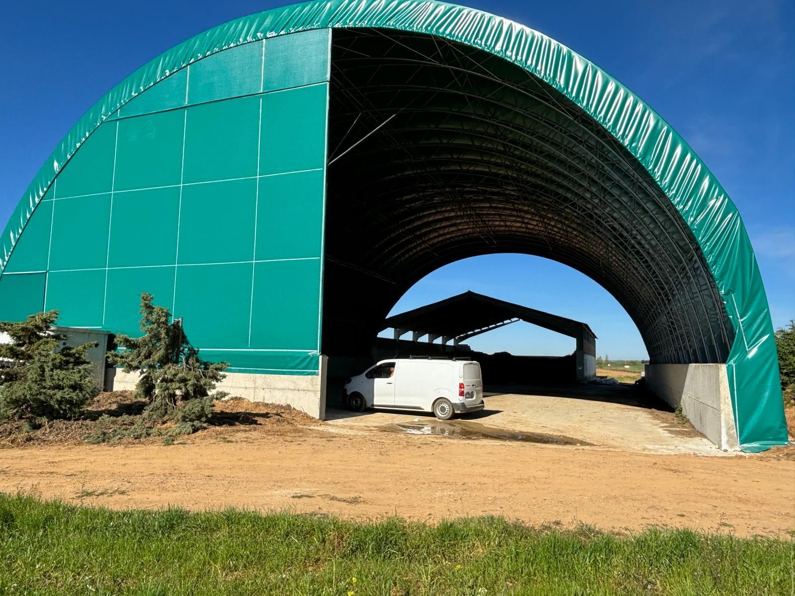Tunnel de stockage Abristhor Industrie-BTP adaptable sur tous types de sols et sur blocs béton_8
