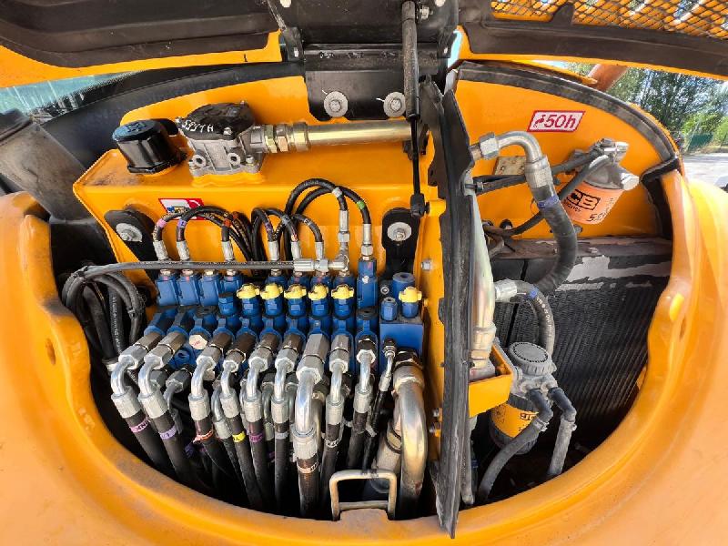 JCB 8065rts mini-pelle 6,5t_8