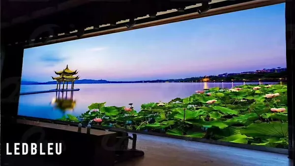 Ecran pour intérieur à dalle LED MAKI pour salles de spectacle -SMD Standard - 1,5 mm, 1,9 mm, 2,5 mm et 3,9 mm_8