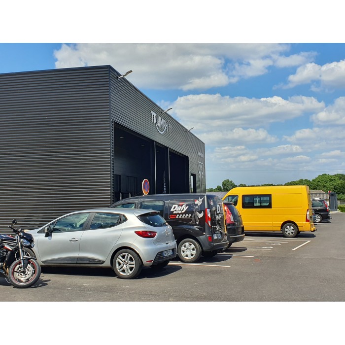 Éclairage public LED SESTRA avec résistance IK10 et protection IP66