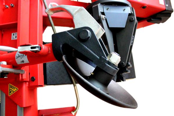 Démonte pneus poids-lourd 14