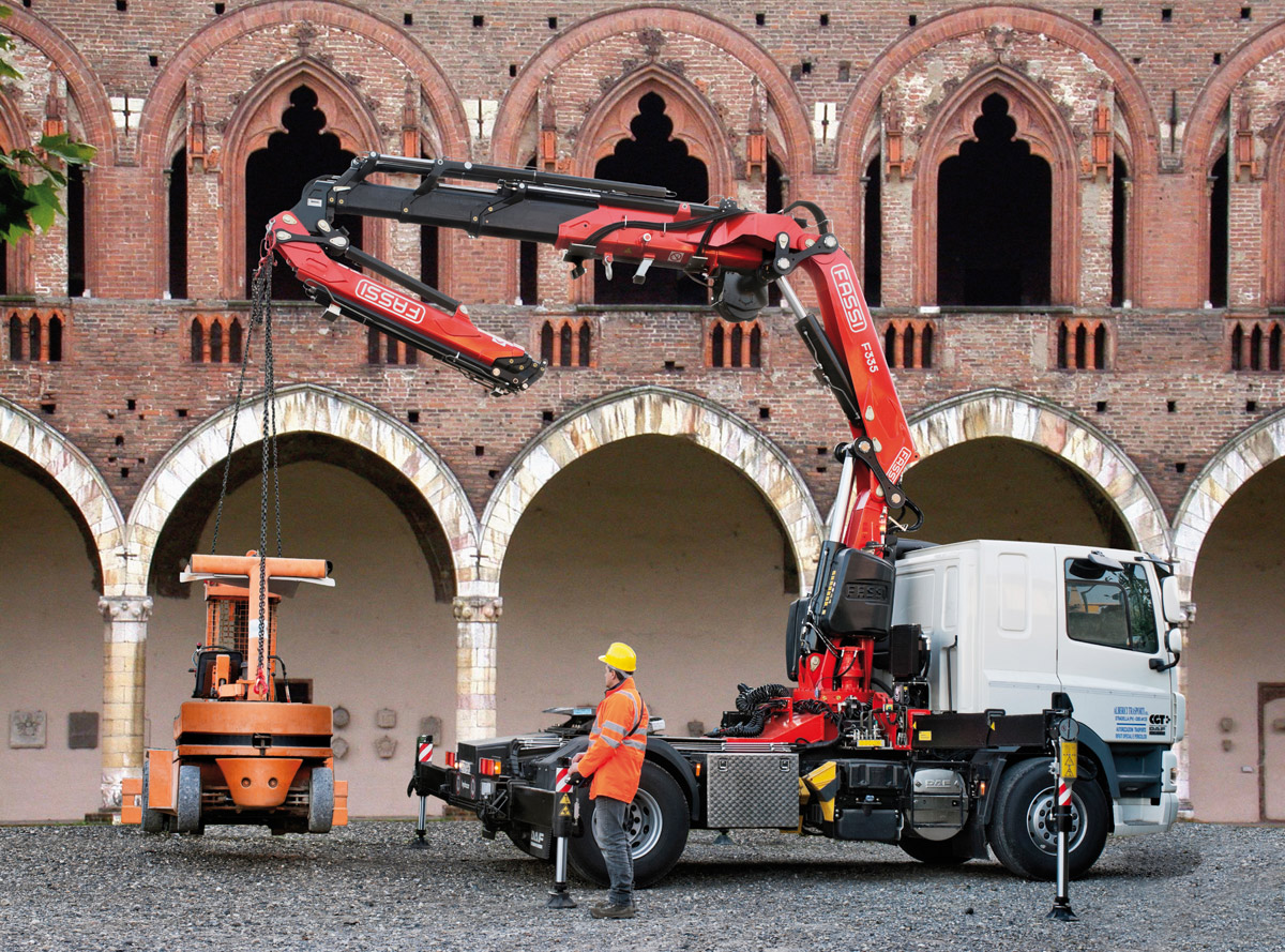 Grue auxiliaire Fassi F335A E-Dynamic - levage jusqu'à 31,7 tm - bras hydraulique jusqu'à 26,70 m avec jib_8