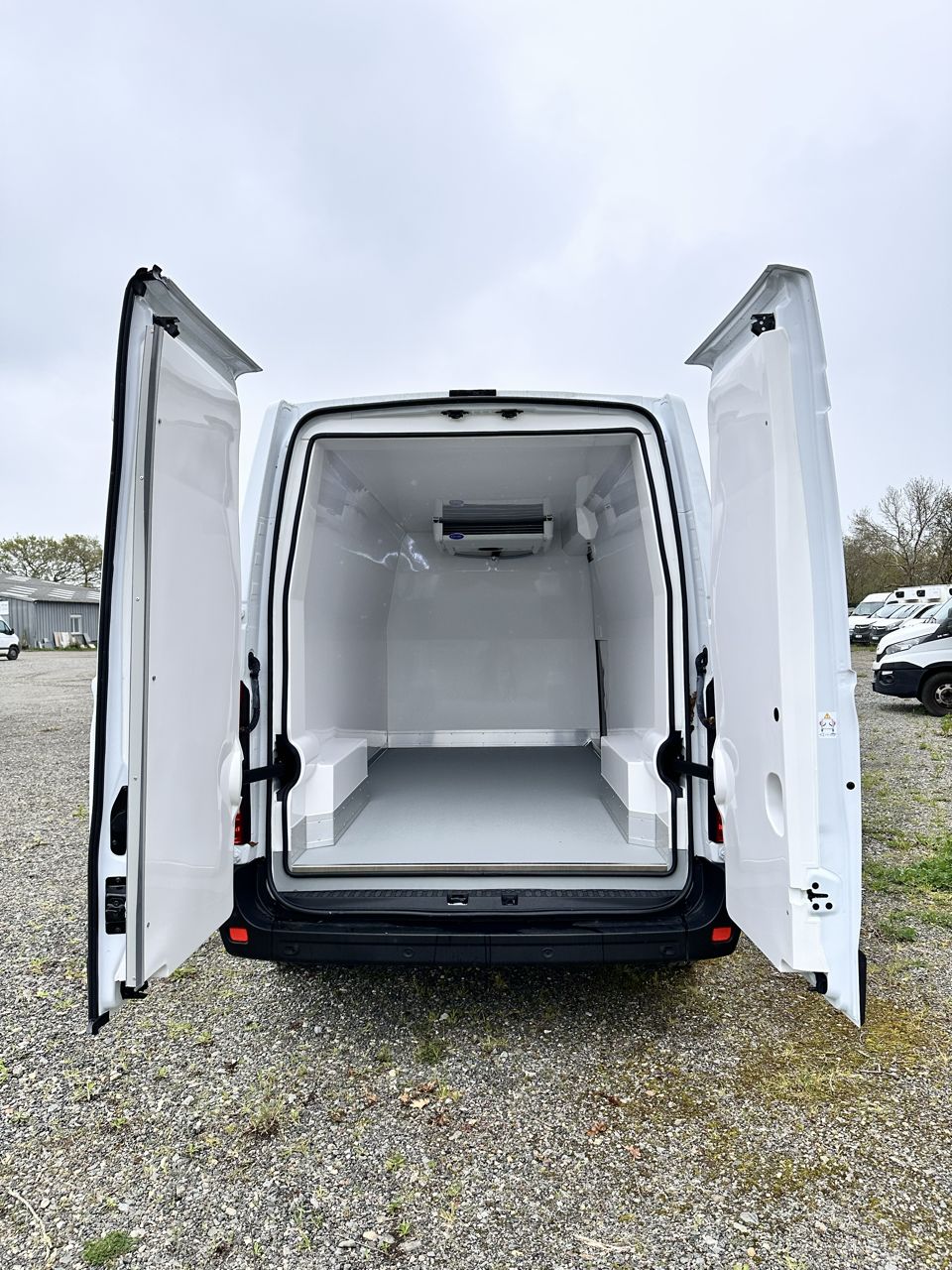 Voiture frigorifique neuf LDKT457 - Renault master L3H2_8