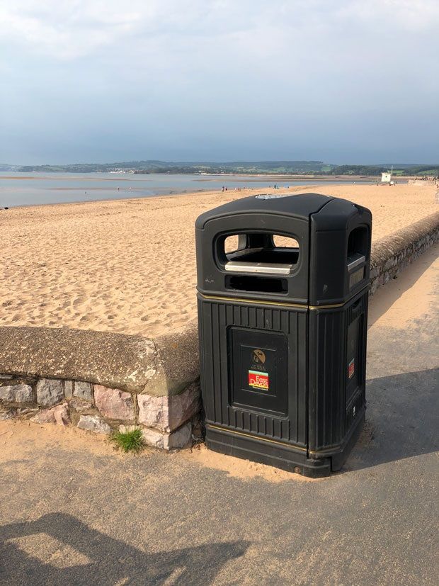 Cache-conteneurs et abris poubelles robuste en polyéthylène renforcé - personnalisable - 140L ou 240L_8