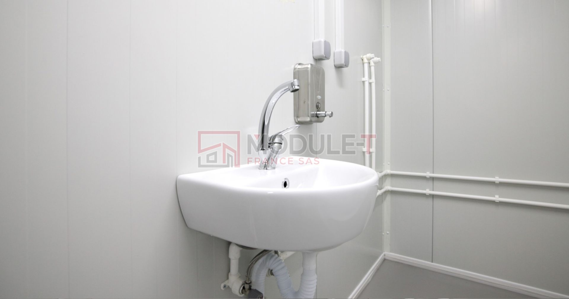 Bungalow bureau de chantier avec WC - Livraison en kit ou prémonté_9