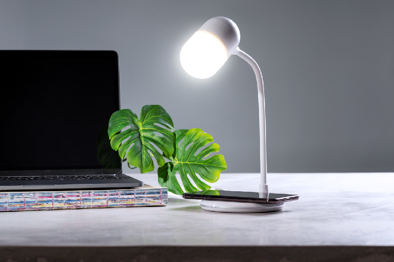 Lampe de bureau multifonctionnelle - LED 14 lampes - Chargeur sans fil et enceinte Bluetooth_8