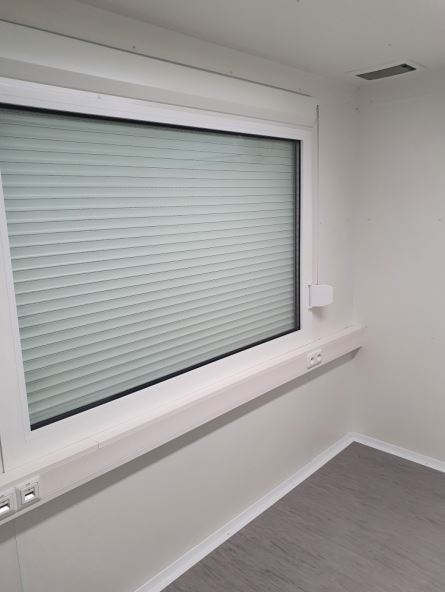 Module de bureau isolé avec néon 36W et interrupteur électrique