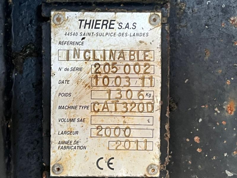 THIERE godet curage inclinable tilt pour pelle de 20t_8