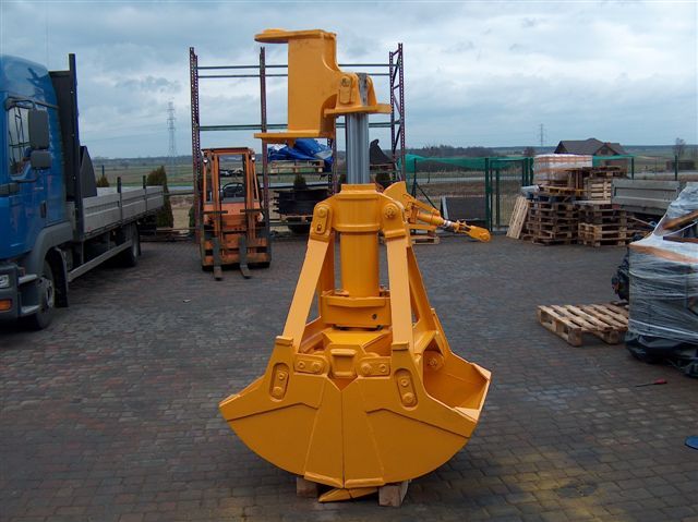 Benne de terrassement pour interfaces type T et L