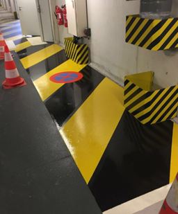 Marquage au sol par le résine Epoxydique idéal pour le parking et les zones industrielles_8