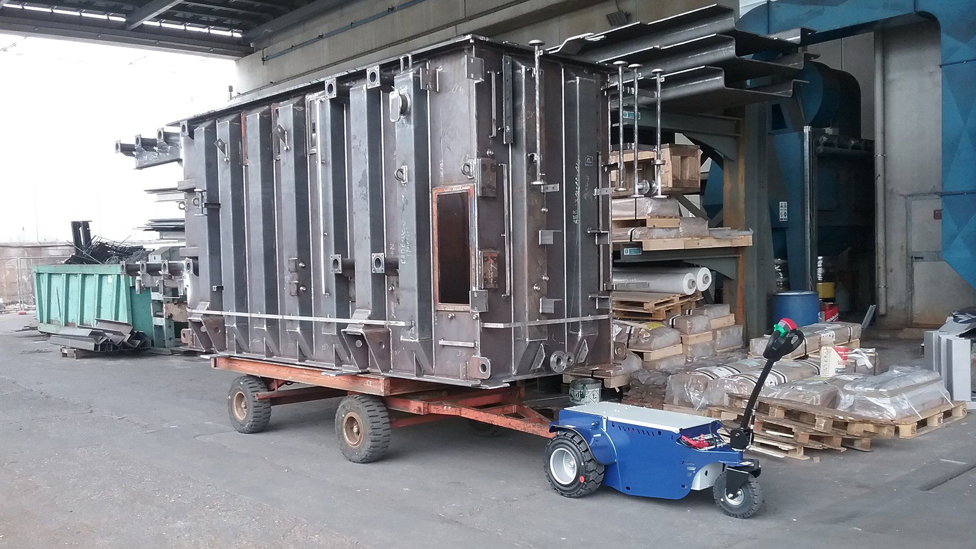 M11 - tracteur logistique - zallys - capacité de charge 15000 kg_8