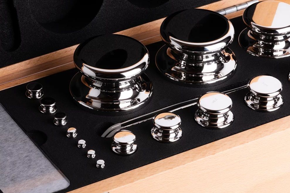 Balance de précision à grand plateau Luna LB - portée 14kg à 34kg, précision 0.1g, construction robuste et écran cristallin_8