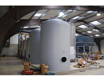 Cuve industrielle résistante pour stockage de mélasse, huile ou eau