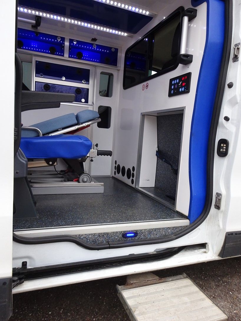 Renault trafic l1h1 ambulance_8