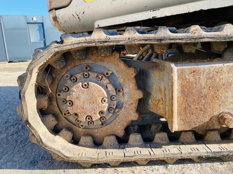 KOBELCO Mini pelle électrique SK007_8