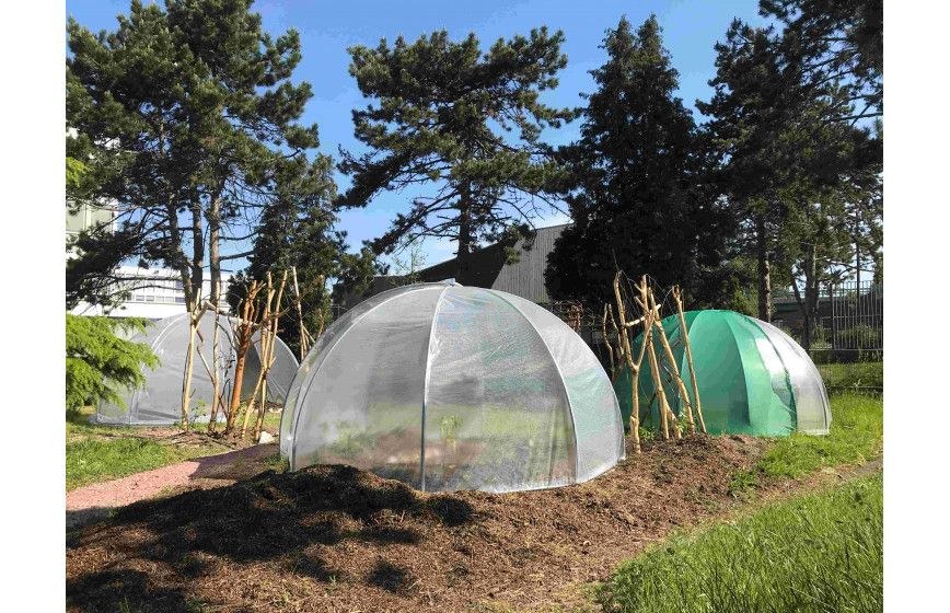 Serre de jardin octogonale pour  un espace de culture différent (10,43 m2) avec Ventilation par la pose d'un filet sur la porte- IGLOO avec ou sans tablette_8
