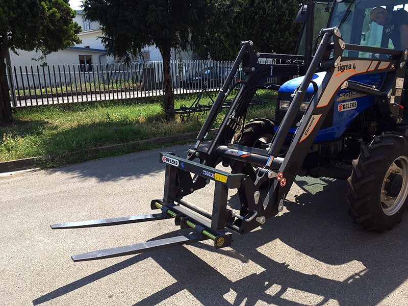 D-700-e fourches lèves-palettes pour chargeur frontal deleks srl_8
