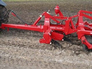 Combi-Tiller MKII - Décompacteur agricole HE-VA - Poids : 890 à 1715 kg - Flexibilité et protection contre les pierres_8