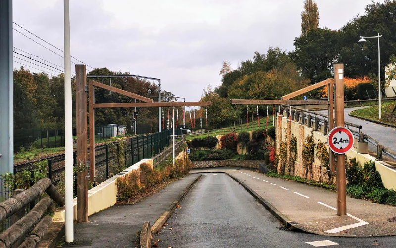 Portique pivotant bois métal_8