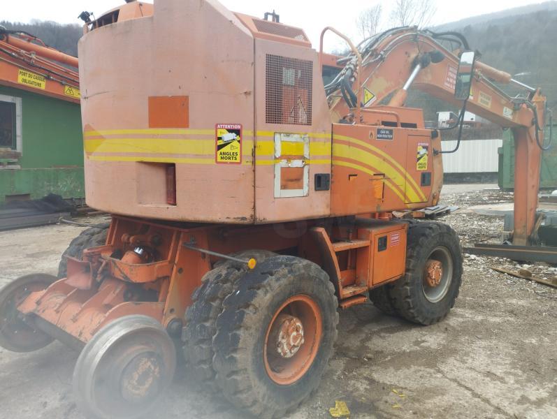 CASE pelle rail route (prix possible pour le lot)_8