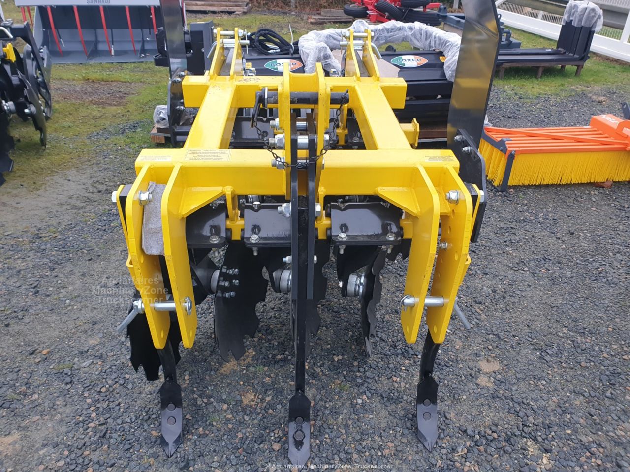 Déchaumeur à disques indépendants pour la vigne, les vergers et le maraîchage - Agroland WINEDISC_8