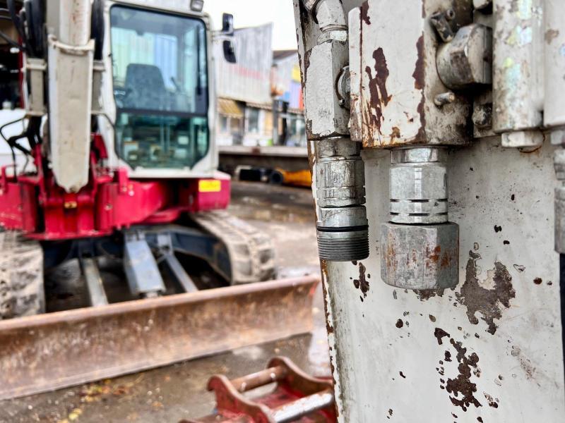 TAKEUCHI tb280fr pelle 8,5t TAKEUCHI_8